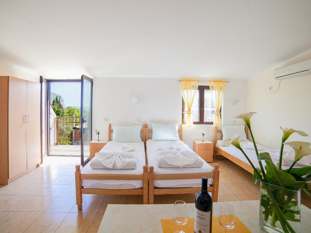 Apartments Viktorija Petrovac 部屋 写真