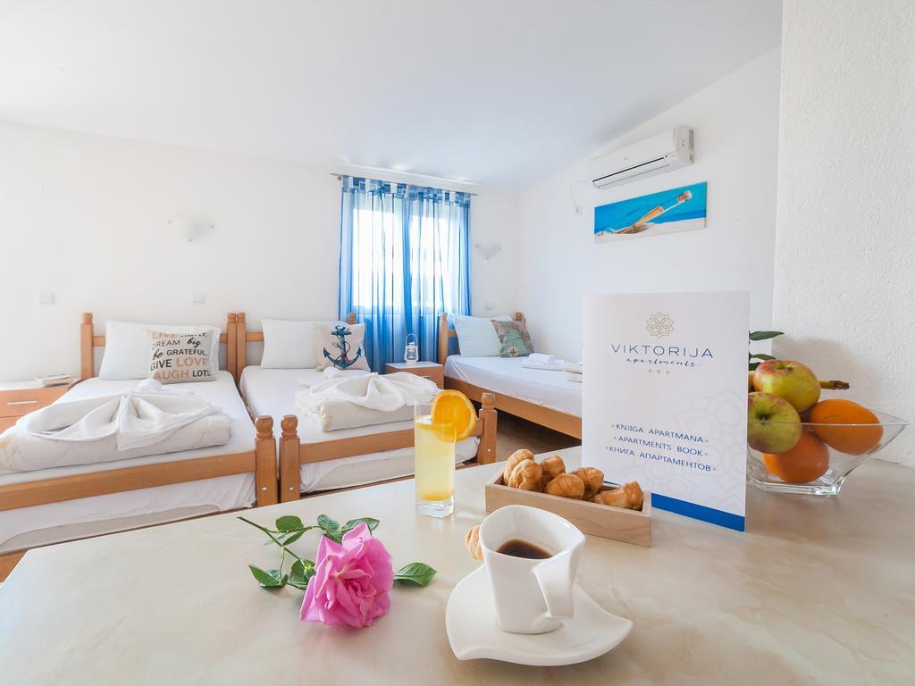 Apartments Viktorija Petrovac エクステリア 写真