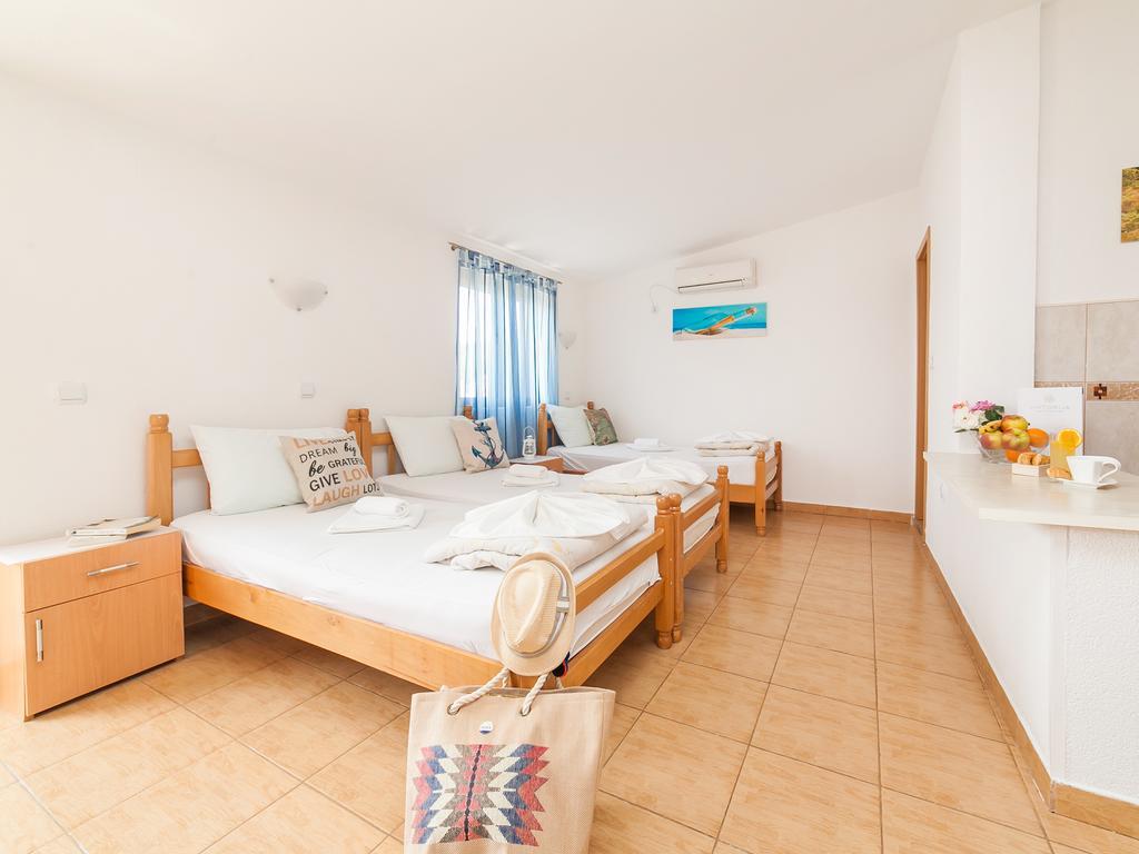 Apartments Viktorija Petrovac エクステリア 写真